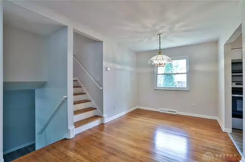 165 Junefield Ave, Cincinnati, OH 45218 photo 8
