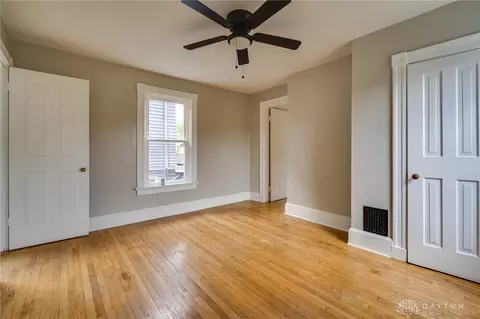 150 E Mitchell Ave, Cincinnati, OH 45217 photo 18