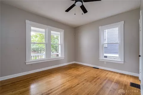 150 E Mitchell Ave, Cincinnati, OH 45217 photo 5