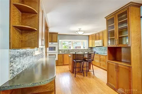 1012 Pepper Hill Dr, Kettering, OH 45429 photo 6