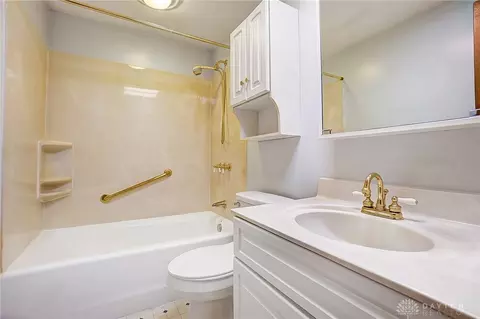 1012 Pepper Hill Dr, Kettering, OH 45429 photo 14