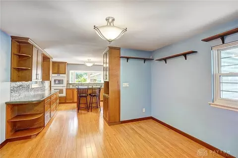 1012 Pepper Hill Dr, Kettering, OH 45429 photo 5