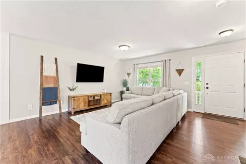380 Bunchberry Dr, Maineville, OH 45039 photo 6