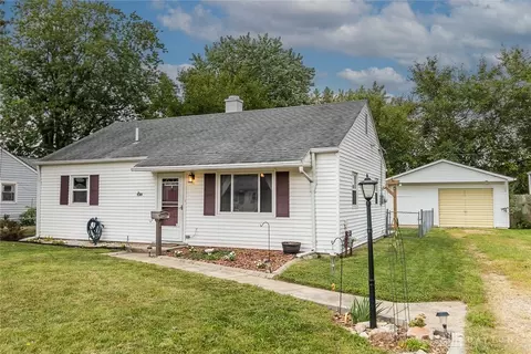 48 Kiser Dr, Tipp City, OH 45371