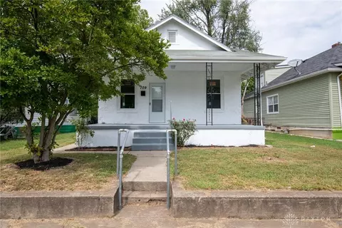 709 17th Ave, Middletown, OH 45044