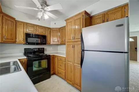 1645 Brownleigh Rd, Kettering, OH 45429 photo 13