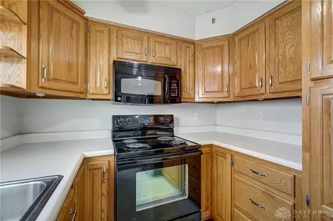 1645 Brownleigh Rd, Kettering, OH 45429 photo 14