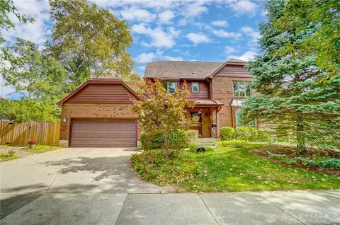 620 Shafor Blvd, Oakwood, OH 45419