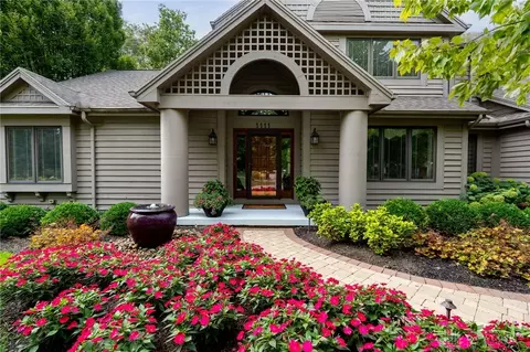 1111 Quiet Brook Trl, Washington Township, OH 45458