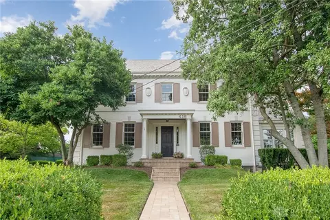 416 Oliver Rd, Wyoming, OH 45215