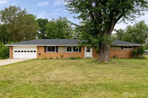 1989 Northern Dr, Dayton, OH 45432