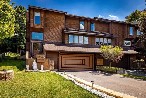 1037 Golfview Rd, Middletown, OH 45042