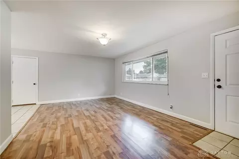 2285 Broadmoor Dr, Kettering, OH 45419 photo 9