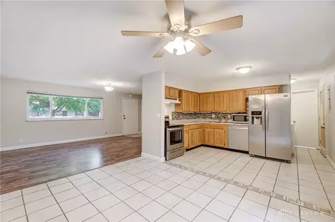 2285 Broadmoor Dr, Kettering, OH 45419 photo 16