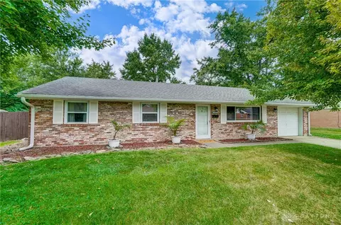 2285 Broadmoor Dr, Kettering, OH 45419