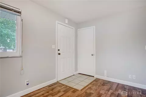 2285 Broadmoor Dr, Kettering, OH 45419 photo 6