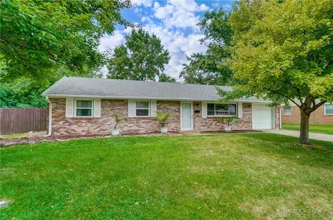 2285 Broadmoor Dr, Kettering, OH 45419 photo 4