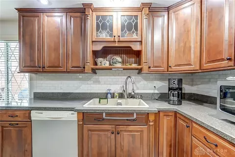 1031 Bahia Dr, Springfield, OH 45503 photo 15