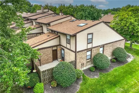 1 Springbok Dr, Fairfield, OH 45014