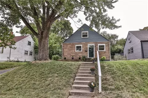 619 Alexander Dr, Dayton, OH 45403