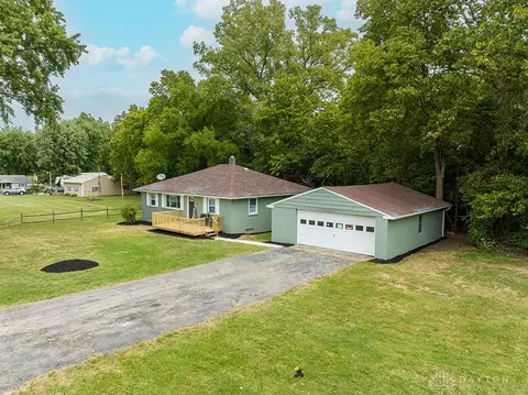 4570 Salzman Rd, Middletown, OH 45044