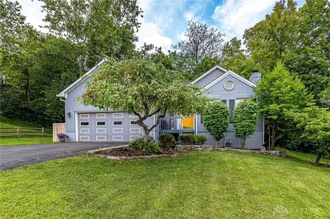 10988 Main St, Sharonville, OH 45241