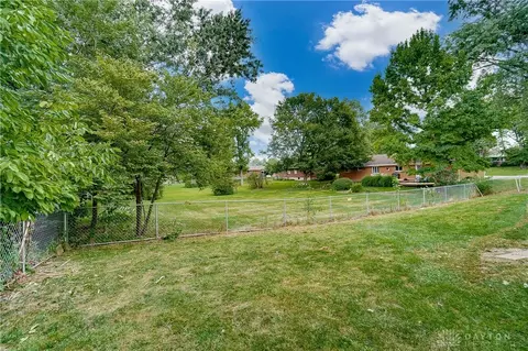6880 Chama Trl, Enon, OH 45323 photo 26