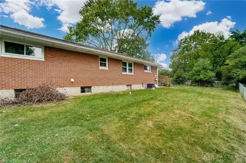 6880 Chama Trl, Enon, OH 45323 photo 25