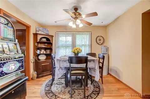 6880 Chama Trl, Enon, OH 45323 photo 9