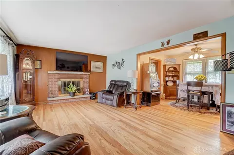 6880 Chama Trl, Enon, OH 45323 photo 8