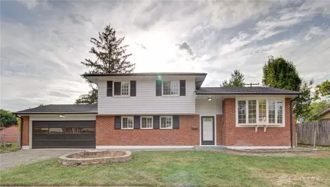 3621 Castano Dr, Dayton, OH 45416
