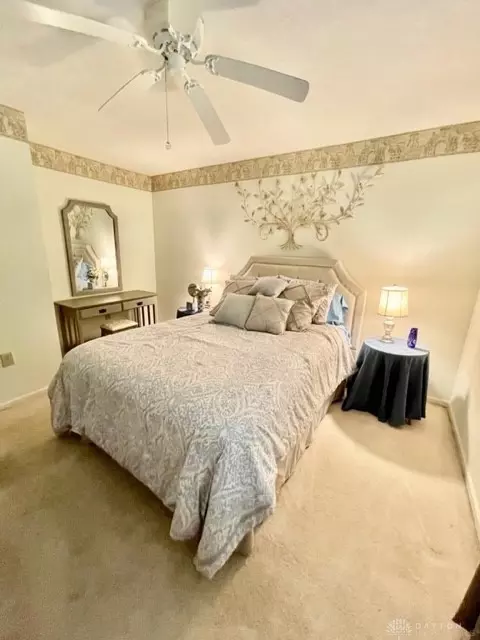 6627 Brigham Sq, Centerville, OH 45459 photo 4