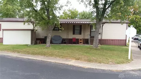 5155 Scotsman Dr, Dayton, OH 45414