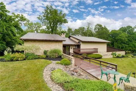 11 Sunnybrook Ct, Hamilton, OH 45013