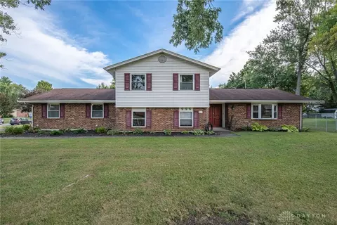 996 E Rahn Rd, Dayton, OH 45429