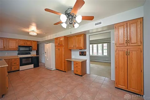 1126 Meadowind Ct, Cincinnati, OH 45231 photo 11