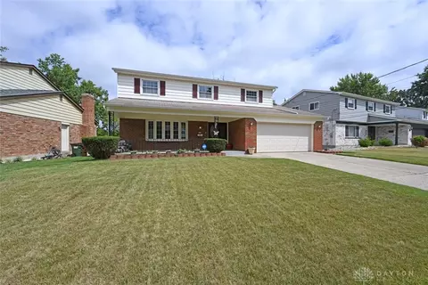 1126 Meadowind Ct, Cincinnati, OH 45231 photo 2