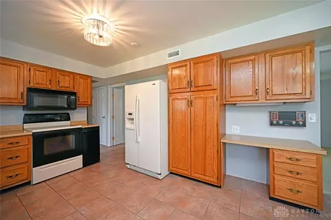 1126 Meadowind Ct, Cincinnati, OH 45231 photo 13