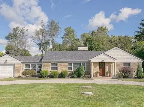 115 E Whipp Rd, Dayton, OH 45459