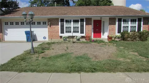 8881 Emeraldgate Dr, Huber Heights, OH 45424