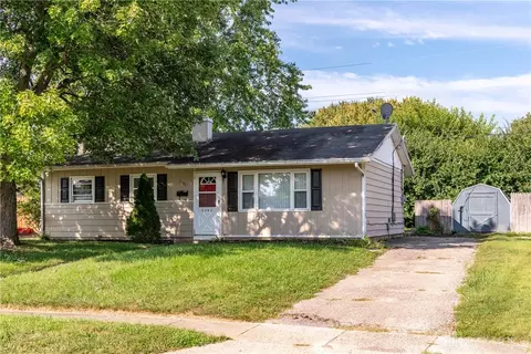 1181 Frost Cir, Xenia, OH 45385