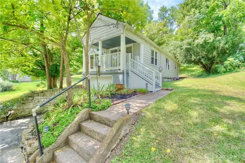 547 Sutton Rd, Cincinnati, OH 45230