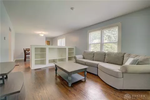 547 Sutton Rd, Cincinnati, OH 45230 photo 6
