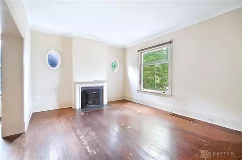 2300 Upland Pl, Cincinnati, OH 45206 photo 8