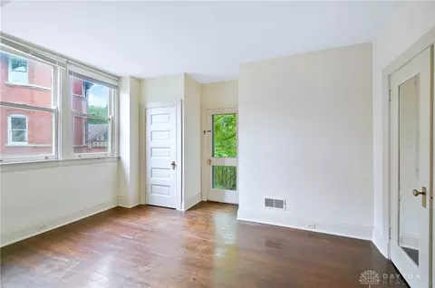 2300 Upland Pl, Cincinnati, OH 45206 photo 19