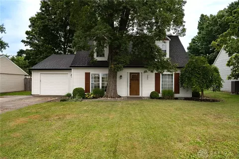 380 Clearcreek Franklin Rd, Springboro, OH 45066