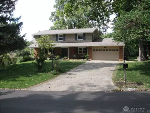 5902 Terrace Park Dr, Dayton, OH 45429