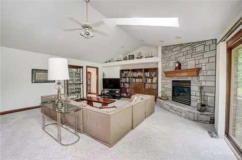 8521 Gurney Ct, Centerville, OH 45458 photo 15