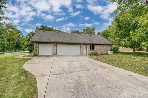 8521 Gurney Ct, Centerville, OH 45458 photo 9
