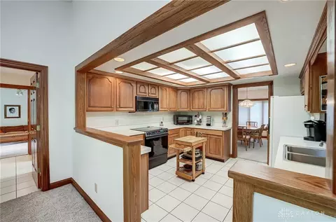 8521 Gurney Ct, Centerville, OH 45458 photo 21
